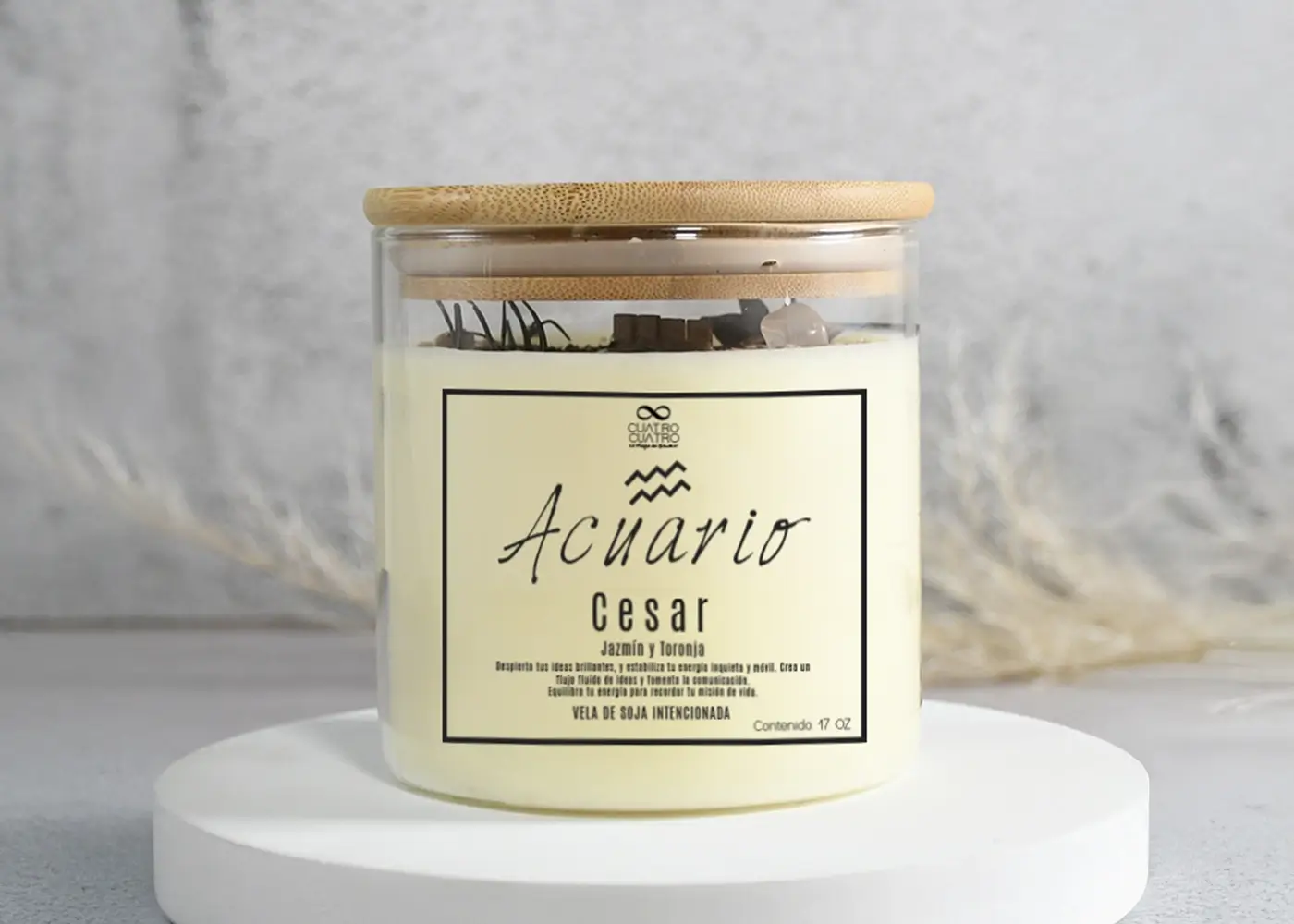 Vela Acuario artesanal con aroma a jazmín y toronja